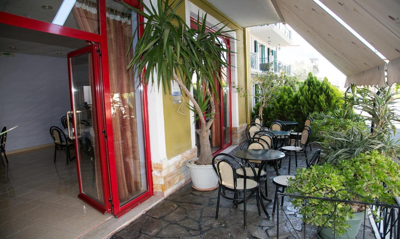 Petania Hotel & Apartments Lixouri Exterior foto